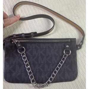 Michael Kors MK Leather Fanny Pack Belt w/ Pull Chain Black Purse Bag‎ 5x8" EUC